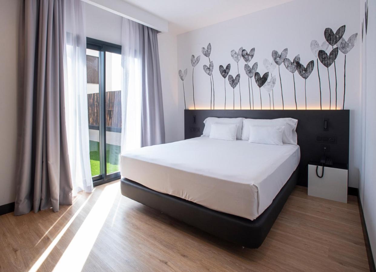 Sercotel Plana Suites Vall de Uxó Esterno foto